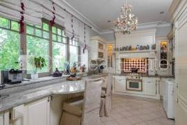 Apartment for sale in Riga, 238.40m2