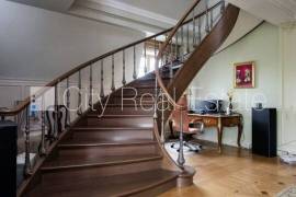 Apartment for sale in Riga, 238.40m2