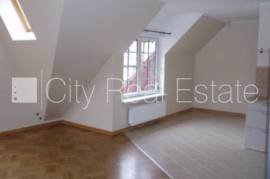 Apartment for rent in Riga, 135.00m2