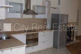 Apartment for rent in Riga, 135.00m2