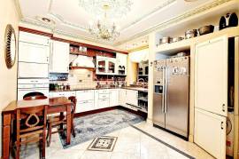 Detached house for rent in Jurmala, 220.00m2