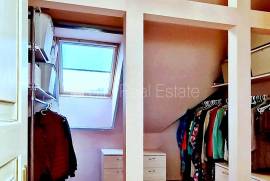 Detached house for rent in Jurmala, 220.00m2