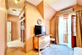 Detached house for rent in Jurmala, 220.00m2