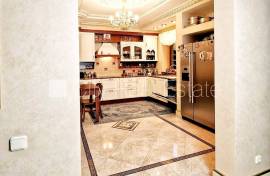 Detached house for rent in Jurmala, 220.00m2