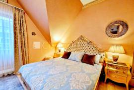 Detached house for rent in Jurmala, 220.00m2