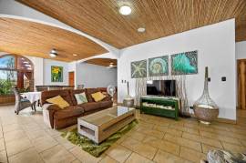 Casa de Suenos: Beachfront Estate in Playa Potrero!