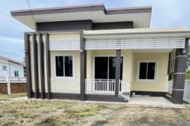 House with 2 Bedrooms and 2 Bathrooms