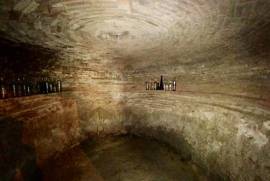 Ensemble immobilier d\'exception comprenant un moulin renove, un gite et une piscine.