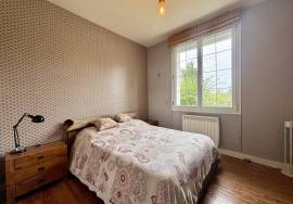 Charmante maison avec dependance renovee et piscine situee a Pujols.
