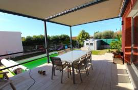 5 room, 114m2 House for sale in Roujan - 385 000 € *