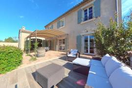 6 room, 185m2 Villa for sale in Bessan - 760 000 € *