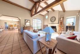 6 room, 185m2 Villa for sale in Bessan - 760 000 € *