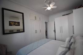 HERMOSA VILLA DE 2 DORMITORIOS CON PISCINA CERCA DEL CAMPO DE GOLF LA MARQUESA