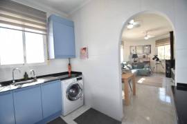 HERMOSA VILLA DE 2 DORMITORIOS CON PISCINA CERCA DEL CAMPO DE GOLF LA MARQUESA