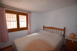 CHARMING VILLA WITH PRIVATE POOL AND GARDENS IN THE CENTRE OF BENIJOFAR