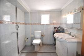 CHARMING VILLA WITH PRIVATE POOL AND GARDENS IN THE CENTRE OF BENIJOFAR