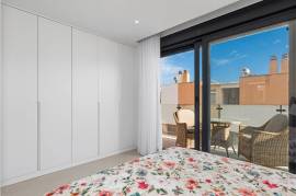 4 Bedrooms - Villa - Alicante - For Sale - N8469