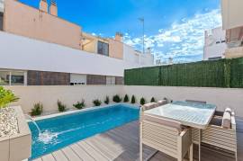 4 Bedrooms - Villa - Alicante - For Sale - N8469