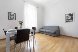 Elegant Marconi Apartment in Bologna Center