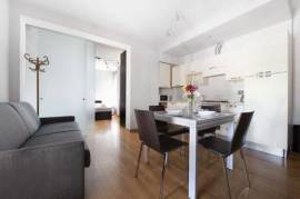 Elegant Renovated Studio in Bologna Center