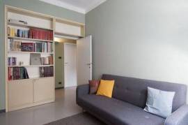 Vintage-Modern Apartment in Central Bologna