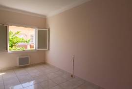 Fully Renovated Apartment On The 1st Floor With Balcony Near The Beach Fully Renovated Apartment On The 1st Floor With Balcony Near The Beach