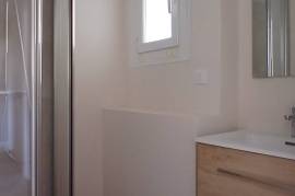 Fully Renovated Apartment On The Ground Floor With Courtyard And At Walking Distance From The Beach. Fully Renovated Apartment On The Ground Floor With Courtyard And At Walking Distance From The Beach.