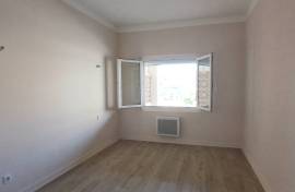 Fully Renovated Apartment On The Ground Floor With Courtyard And At Walking Distance From The Beach. Fully Renovated Apartment On The Ground Floor With Courtyard And At Walking Distance From The Beach.