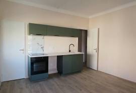 Fully Renovated Apartment On The Ground Floor With Courtyard And At Walking Distance From The Beach. Fully Renovated Apartment On The Ground Floor With Courtyard And At Walking Distance From The Beach.