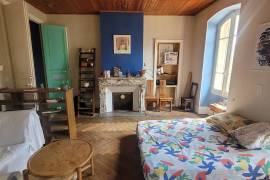 Former Wine-Growing Estate: A Truly Unique Property, Comprising 3 Dwellings, Farm Buildings And Set On 2109 M2 Of Land. Former Wine-Growing Estate: A Truly Unique Property, Comprising 3 Dwellings, Farm Buildings And Set On 2109 M2 Of Land.