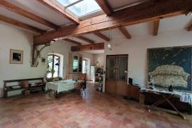 Former Wine-Growing Estate: A Truly Unique Property, Comprising 3 Dwellings, Farm Buildings And Set On 2109 M2 Of Land. Former Wine-Growing Estate: A Truly Unique Property, Comprising 3 Dwellings, Farm Buildings And Set On 2109 M2 Of Land.
