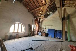 Former Wine-Growing Estate: A Truly Unique Property, Comprising 3 Dwellings, Farm Buildings And Set On 2109 M2 Of Land. Former Wine-Growing Estate: A Truly Unique Property, Comprising 3 Dwellings, Farm Buildings And Set On 2109 M2 Of Land.