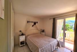 Beautiful Villa With 248 M2 Of Living Space Offering 7 Bedrooms On A 2160 M2 Plot With Pool And Views And Partly Constructible. Beautiful Villa With 248 M2 Of Living Space Offering 7 Bedrooms On A 2160 M2 Plot With Pool And Views And Partly Constructible.