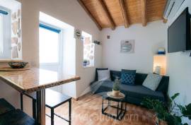 listing listing