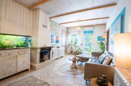 listing listing