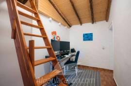 listing listing