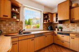 Spandau-Staaken Vacant 6/7 Room Semi-Detached House with Garden, Gym, Sauna, Garage Spandau-Staaken Vacant 6/7 Room Semi-Detached House with Garden, Gym, Sauna, Garage