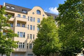 Vacant 2-Room Apartment with Balcony in Prenzlauer Berg Vacant 2-Room Apartment with Balcony in Prenzlauer Berg
