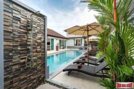 Villa Sasinee - Quality Five Bedroom Pool Villa with a Large Outdoor Entertainment Area for Rent in Rawai Villa Sasinee - Quality Five Bedroom Pool Villa with a Large Outdoor Entertainment Area for Rent in Rawai