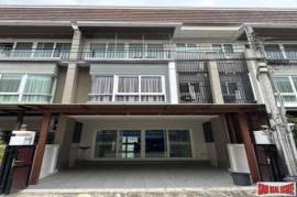 URBAN SATHORN - Three Bedroom House for Rental in Sathorn.