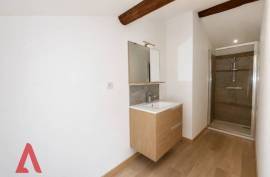 5 room, 108m2 Village house for sale in Puisserguier - 115 000 € * 5 room, 108m2 Village house for sale in Puisserguier - 115 000 € *