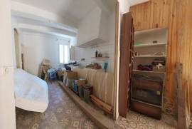4 room, 92m2 Village house for sale in Nezignan l'eveque - 110 000 € *