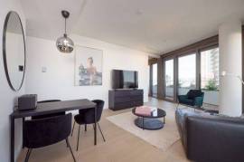 Charming and neat apartment - great view! Huge Balcony + Pool + Sauna + Gym