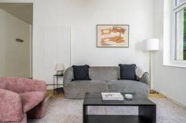 Modern 1-Bedroom Furnished Apartment in Seebach