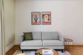Modern 2-Bedroom Furnished Apartment in Unterstrass