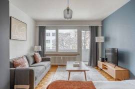 Stilvoll möbliertes Studio mit Balkon in Gundeldingen