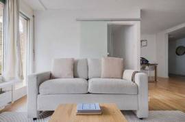 Sophisticated 1-Bedroom Furnished Apartment in Enge
