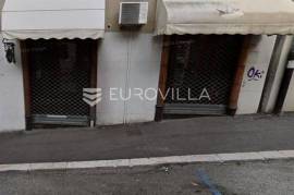 Rijeka, center, commercial space of 35 m², ground floor