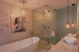20 Room Boutique Hotel
