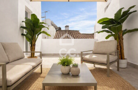 18th‑Century Restored Townhouse Inside Évora’s Historic Walls